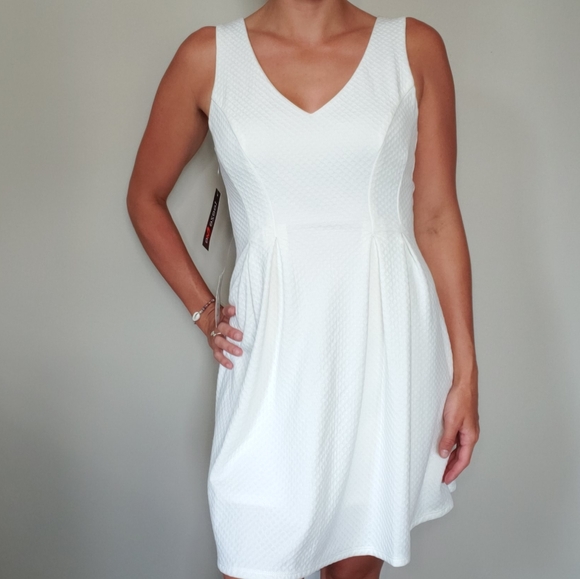 Teeze Me White Skater Dress - Picture 3 of 12